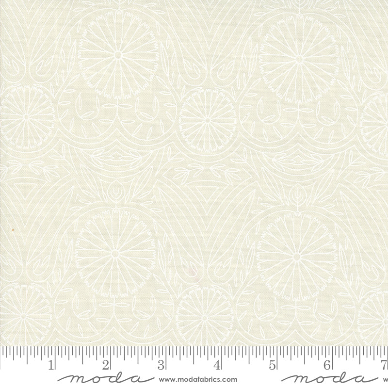 Imaginary Flowers 48385-31 Cloud White by Gingiber for Moda