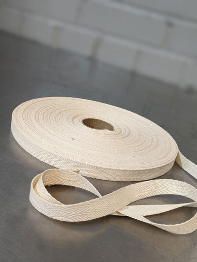 Cotton Twill Tape 13mm (1⁄2") Wide - Natural picture of roll