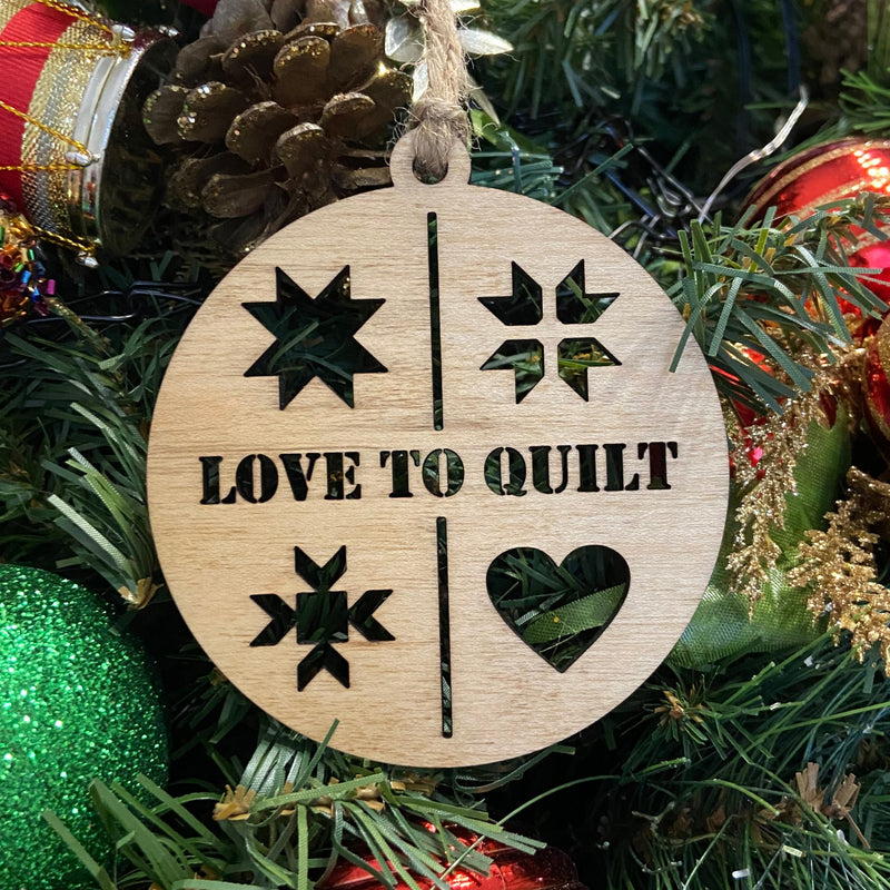 Premium Maple Wood Ornament Love to Quilt Lake & Laser LAL-WC03