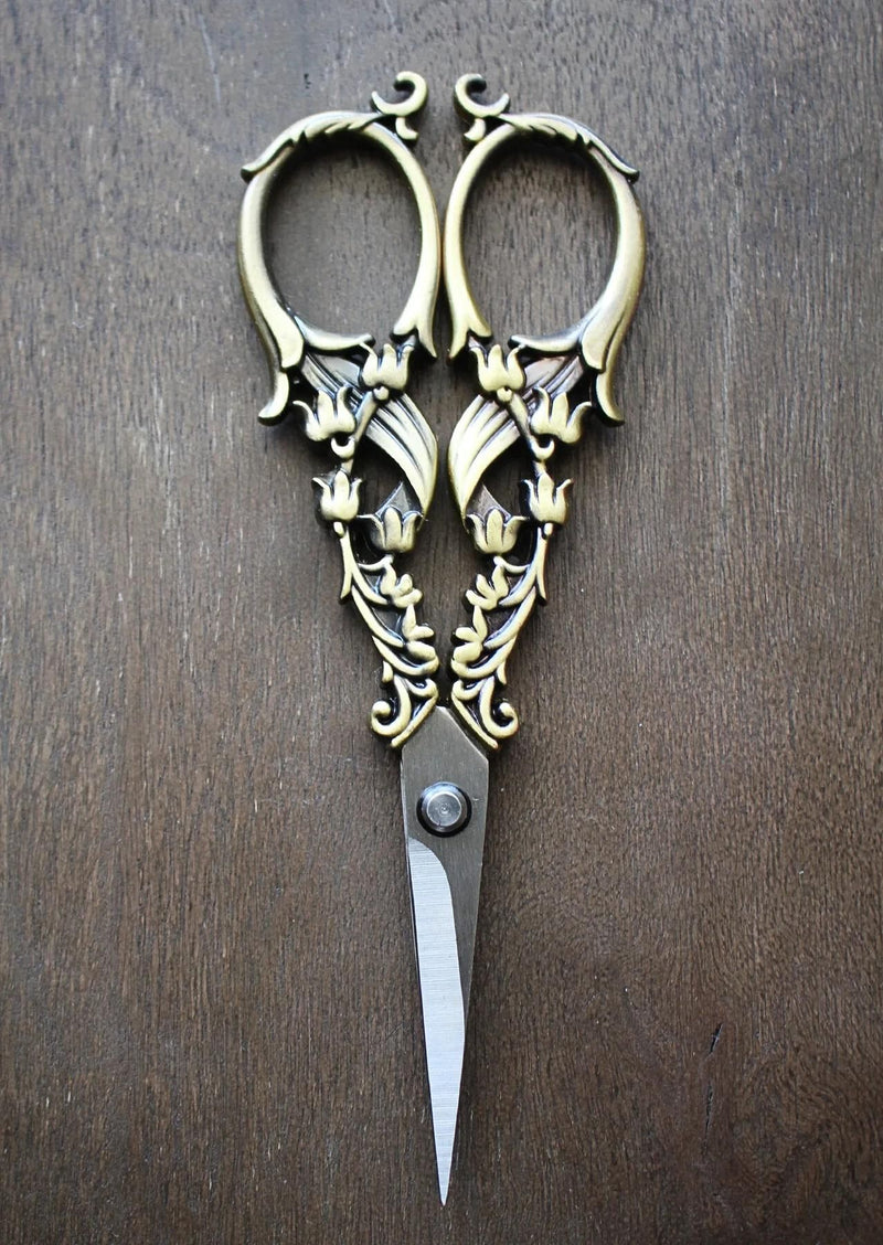 Tulip Garden Scissors in antique gold