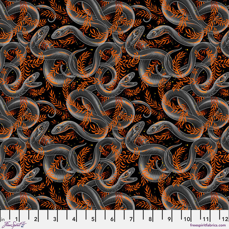 Costumes & Cobwebs PWRH123.BLACK Sneaky Snakes by Club Hauer for FreeSpirit