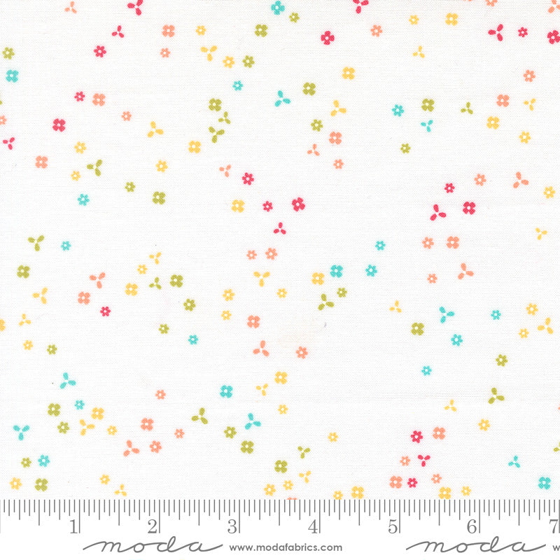 In the Garden 29236-11 Off White Flutter by Corey Yoder for Moda