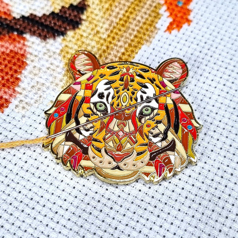 Mandala Tiger Enamel Needle Minder