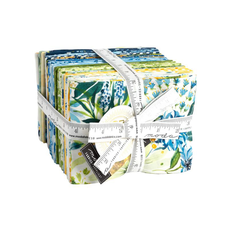 Sunshine & Blue Skies Fat Quarter Bundle 39820AB by Create Joy Project for Moda