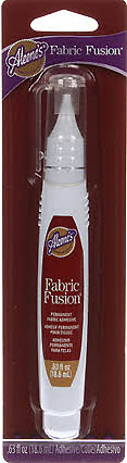 Aleeneís Fabric Fusion Permanent Fabric Glue Pen