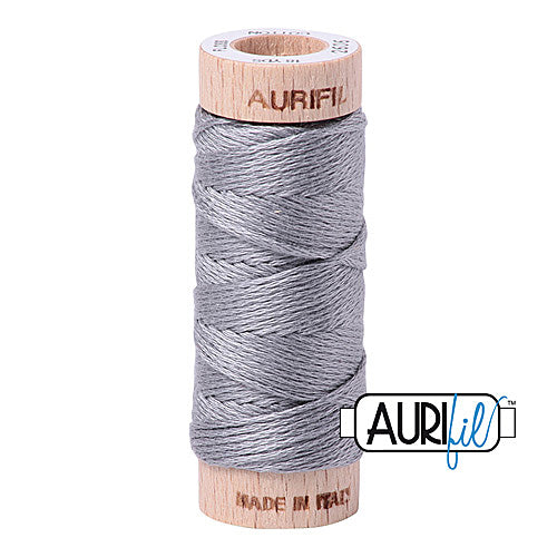 Aurifil Mako Cotton 6-Strand Floss 16 m (18 yd.) spool - 2606 Mist