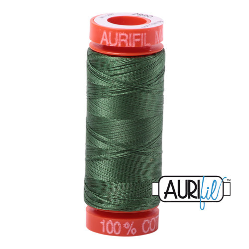 Aurifil Mako 50wt Cotton 200 m (220 yd.) spool - 2890 Very Dark Grass Green