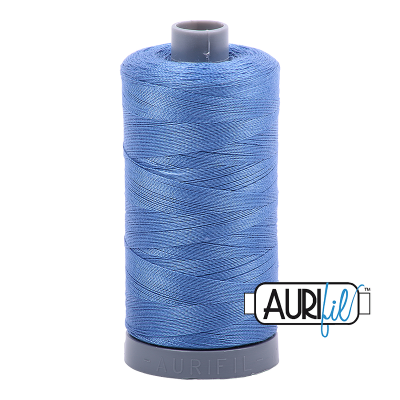 Aurifil Mako 28wt Cotton 750 m (820 yd.) spool - 1128 Light Blue Violet