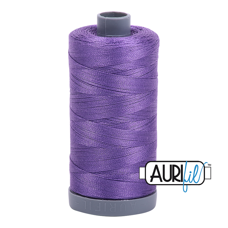 Aurifil Mako 28wt Cotton 750 m (820 yd.) spool - 1243 Dusty Lavender