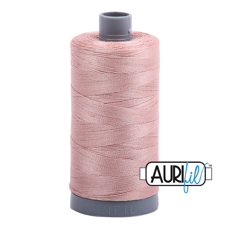 Aurifil Mako 28wt Cotton 750 m (820 yd.) spool - 2375 Antique Blush