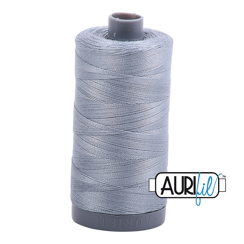 Aurifil Mako 28wt Cotton 750 m (820 yd.) spool - 2610 Light Blue Grey