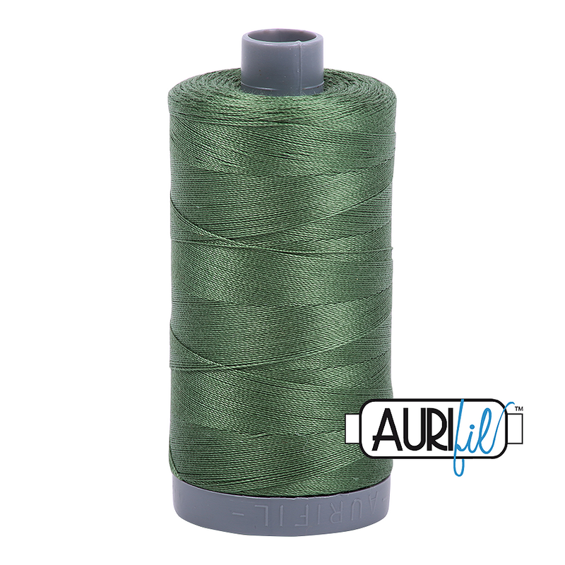Aurifil Mako 28wt Cotton 750 m (820 yd.) spool - 2890 Very Dark Grass Green