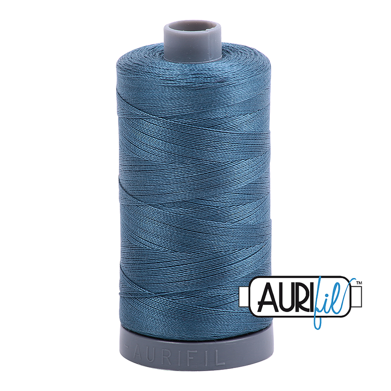 Aurifil Mako 28wt Cotton 750 m (820 yd.) spool - 4644 Smoke Blue