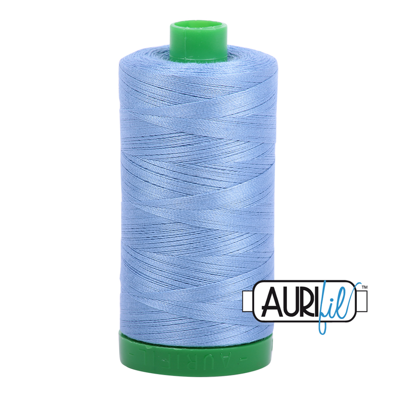 Aurifil Mako 40wt 2-ply Cotton 1000 m (1094 yd.) spool - 2720 Light Delft Blue