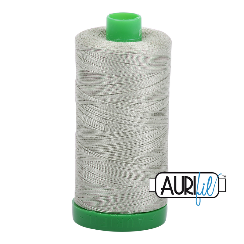 Aurifil Mako 40wt 2-ply Cotton 1000 m (1094 yd.) spool - 2902 Light Laurel Green