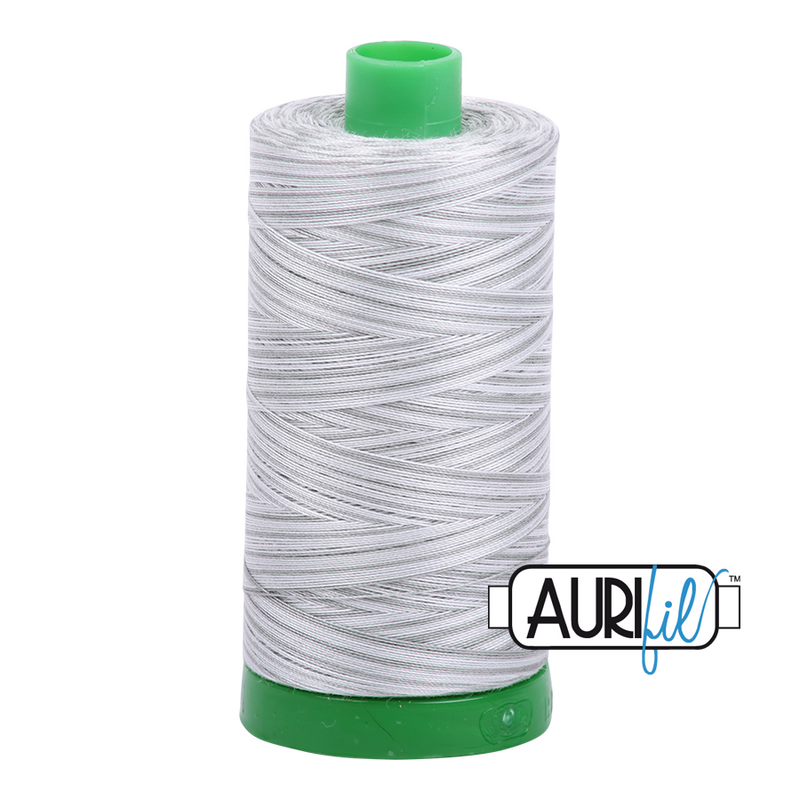 Aurifil Mako 40wt 2-ply Cotton 1000 m (1094 yd.) spool - 4060 Silver Moon