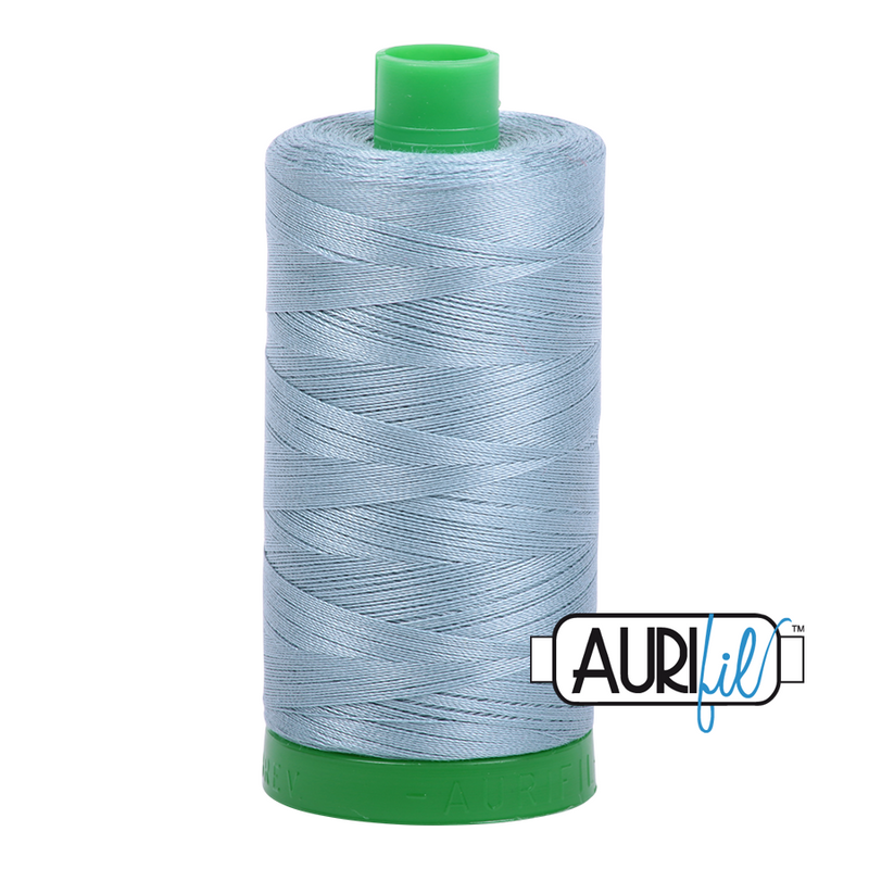 Aurifil Mako 40wt 2-ply Cotton 1000 m (1094 yd.) spool - 5008 Sugar Paper