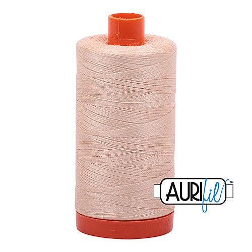 Aurifil Mako 50wt Cotton 1300 m (1422 yd.) spool - 2315 Shell