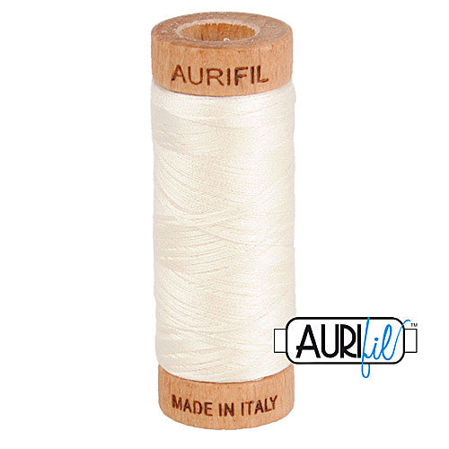 Aurifil Mako 80wt Cotton 274 m (300 yd.) spool - 2026 Chalk