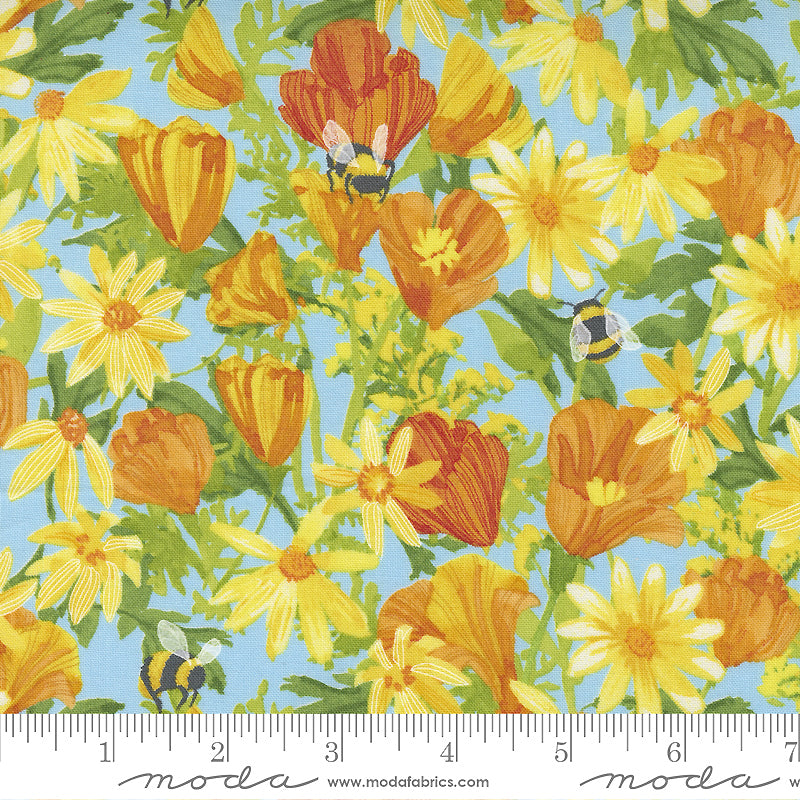 Wild Blossoms 48731-23 Mist Daisies and Poppies by Robin Pickens for Moda